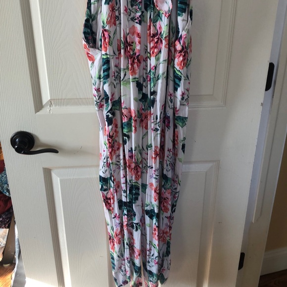 Sanctuary floral jumpsuit - Picture 8 of 9